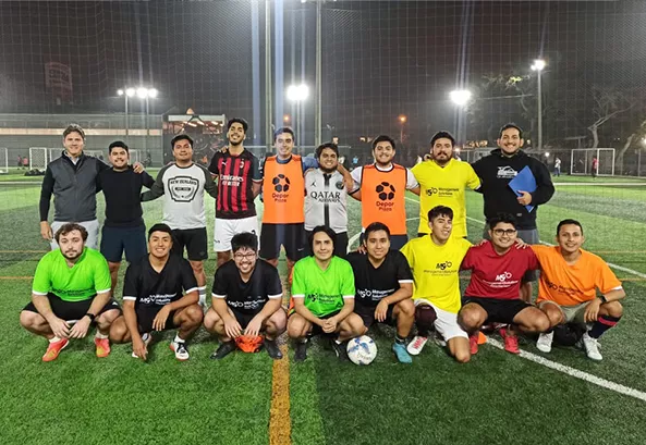 Torneio de futebol da Management Solutions Peru